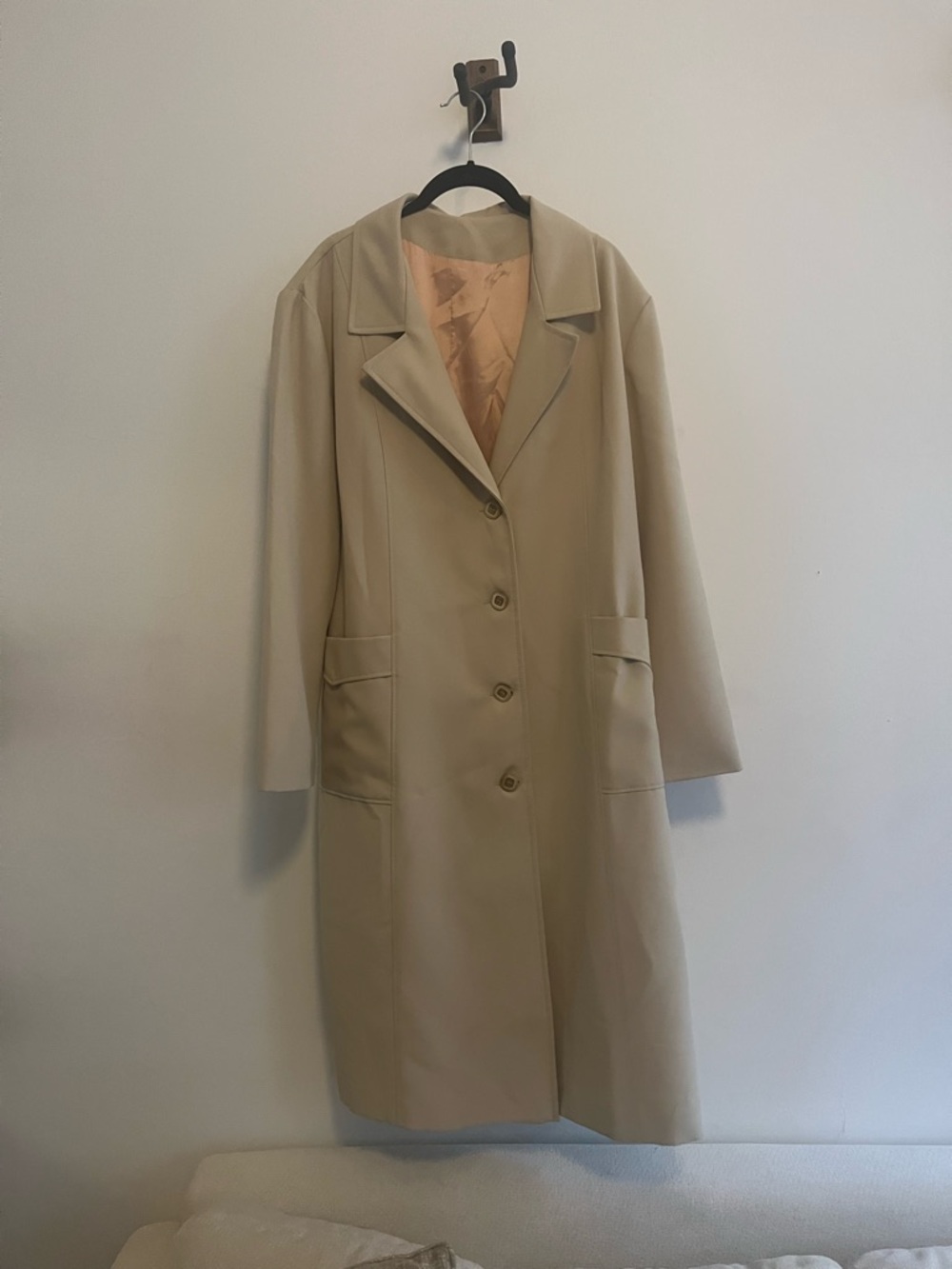 Classic Vintage Women's Long Trench Coat - Cream